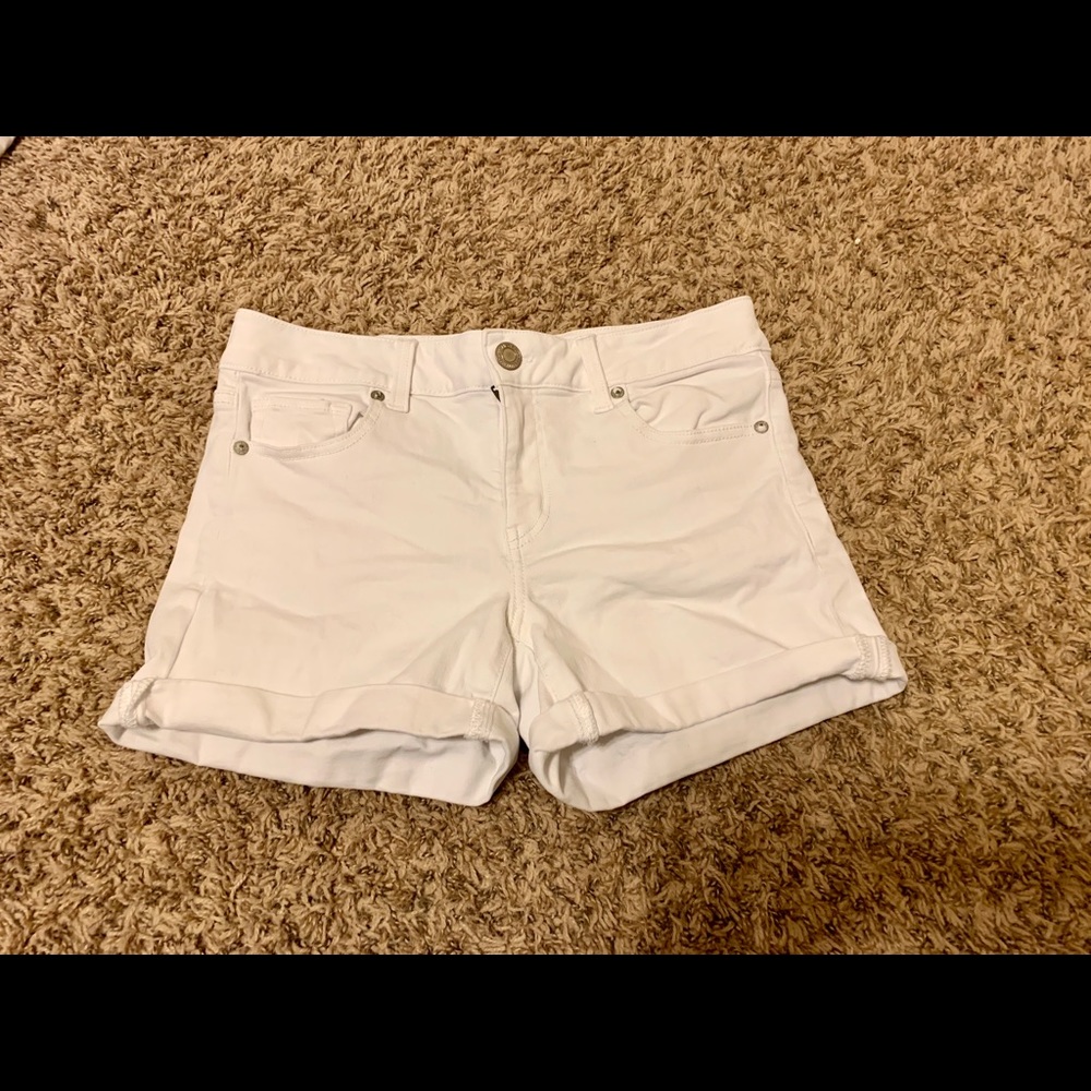 White American Eagle Midi Shorts
